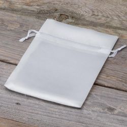 Satijnen zakjes 10 x 13 cm - wit Witte zakjes