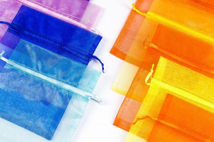 Organza zakjes 12 x 15 cm - mix van lentekleuren Kaarsjes