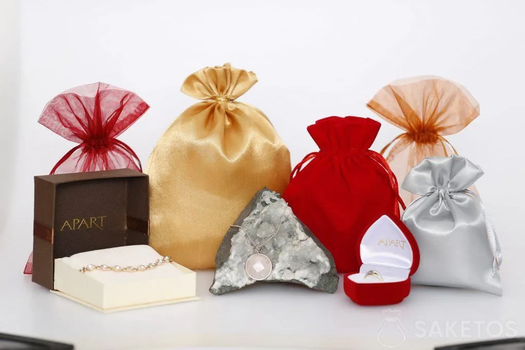 Inspirerende geschenken voor vrouwendag 8 Stoffen zakjes voor sieraden voor vrouwen