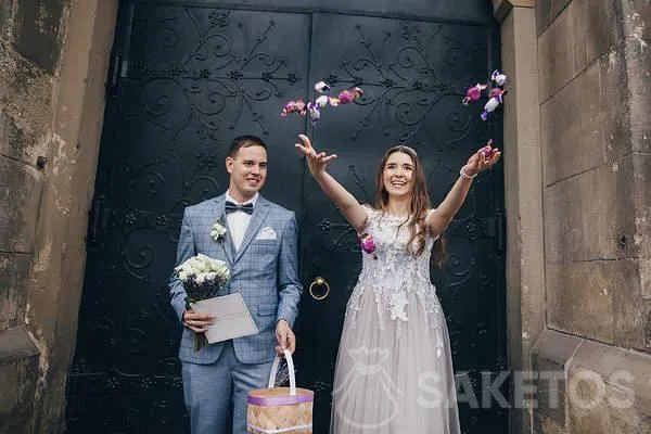 Snoepjes om te strooien op de bruiloft