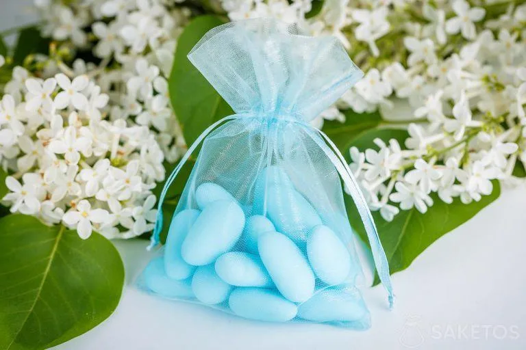 Doop en eerste verjaardag - ideeën voor uitnodigingen, aandenken en bedankbriefjes 2 Blauwe organza zakjes voor doop