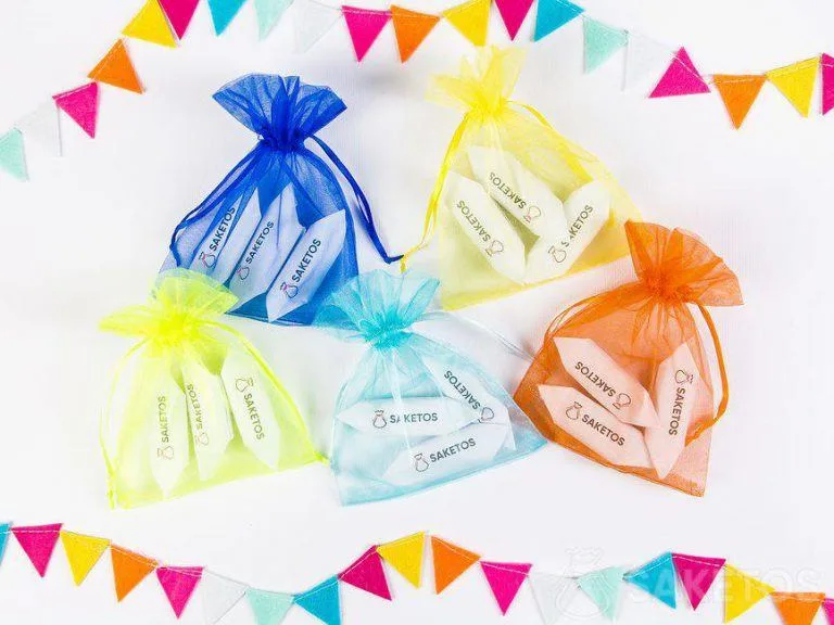 Relatiegeschenken met logo's zien er geweldig uit in organza zakjes