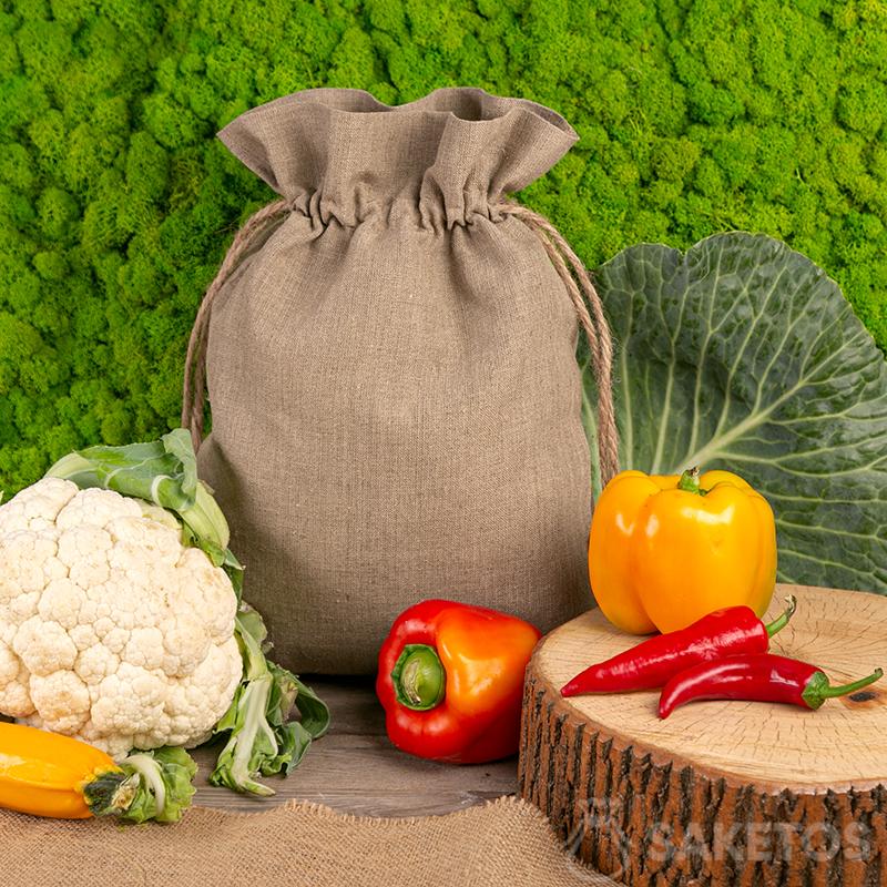 Het gebruik van natuurlijke materialen bij de productie van zakjes 5 Bij Saketos bieden we natuurlijke stoffen - 100% linnen en natuurlijke katoen
