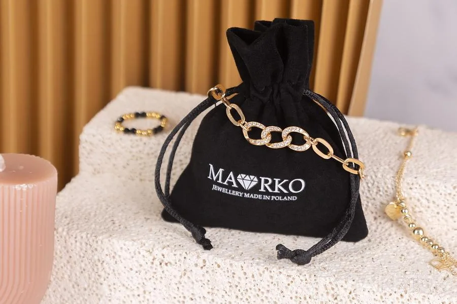 Valentijnsverpakkingen voor sieraden - laat uw merk opvallen en betover uw klanten 7 Sieradenverpakkingen - velours zakjes