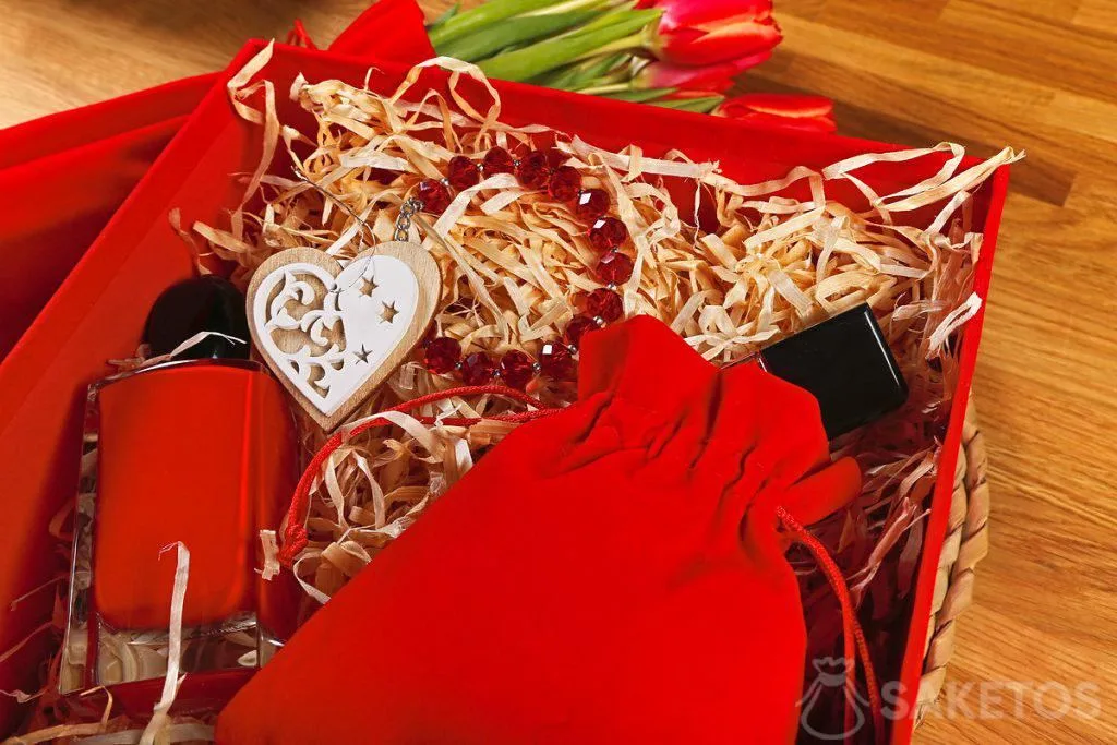 Een cadeau voor Vrouwendag voor de moderne huisvrouw 16 Een geschenkset voor vrouwendag - cosmetica en parfums