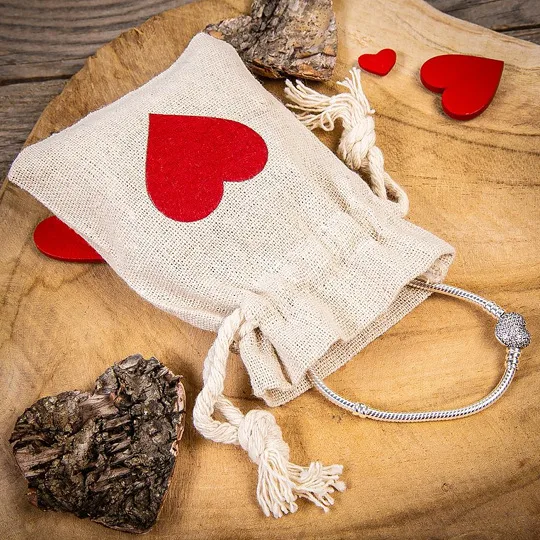 Zakje met hartje - de ideale verpakking voor zakelijke Valentijnsgeschenken