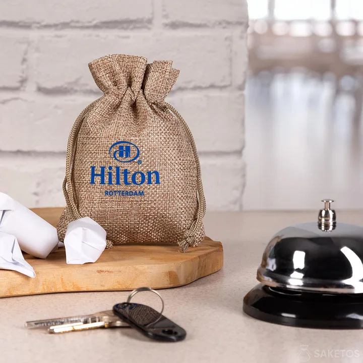 Verpakkingsontwerp in uw hotel, of zorg voor de branding van de verpakking! 2 Milieuvriendelijke verpakking voor hotels - zak met logo
