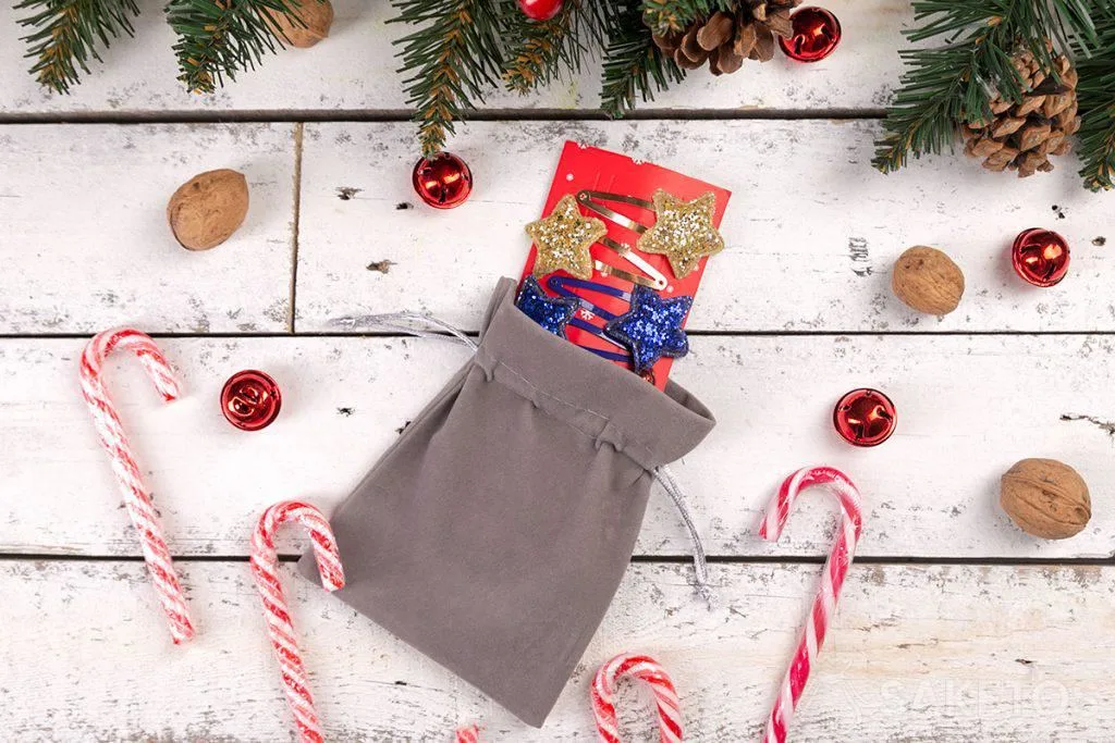 Zilveren zakjes voor wat u maar wilt - de hit van het seizoen 3 Velours cadeauzakjes